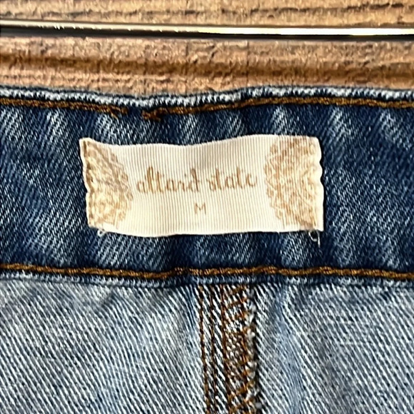 🎉🎉Altar’d State Monana Denim Mini Skirt size Medium Preppy Classic Zippered - Picture 4 of 8